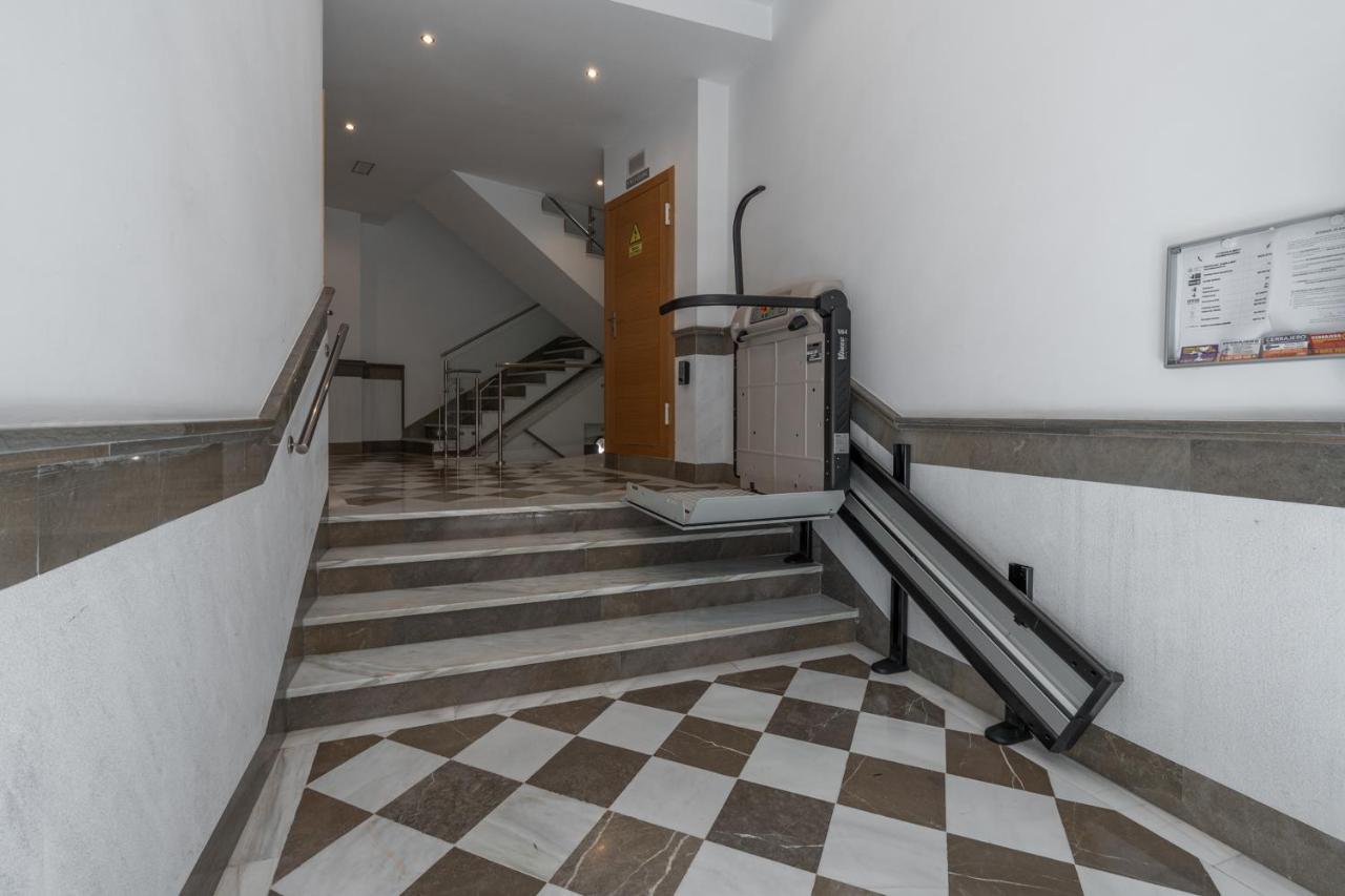 Tuguest Postigo II Catedral Apartment - Free Parking Granada Eksteriør billede