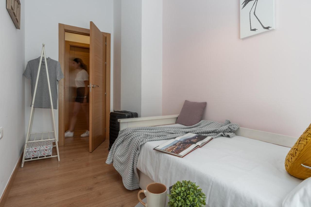 Tuguest Postigo II Catedral Apartment - Free Parking Granada Eksteriør billede