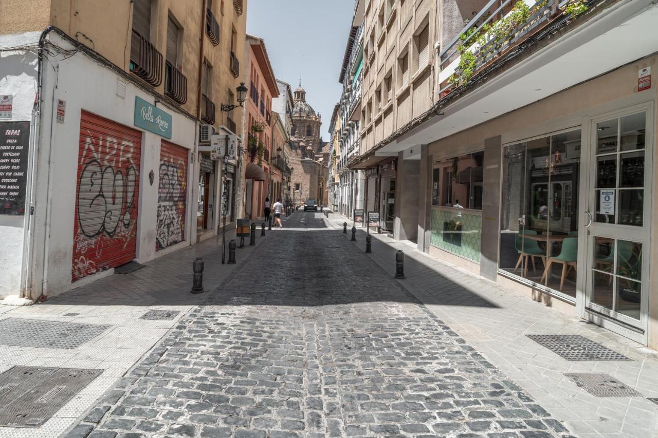 Tuguest Postigo II Catedral Apartment - Free Parking Granada Eksteriør billede