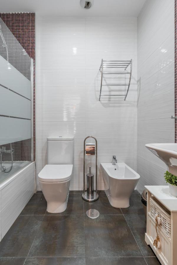 Tuguest Postigo II Catedral Apartment - Free Parking Granada Eksteriør billede